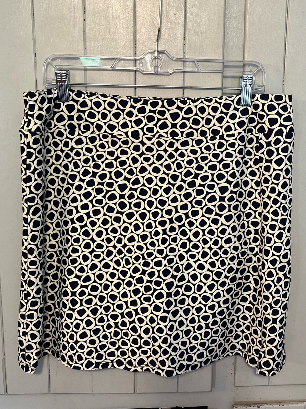 Jude Connally Black and White Circular Geometric Skort Sz Lg